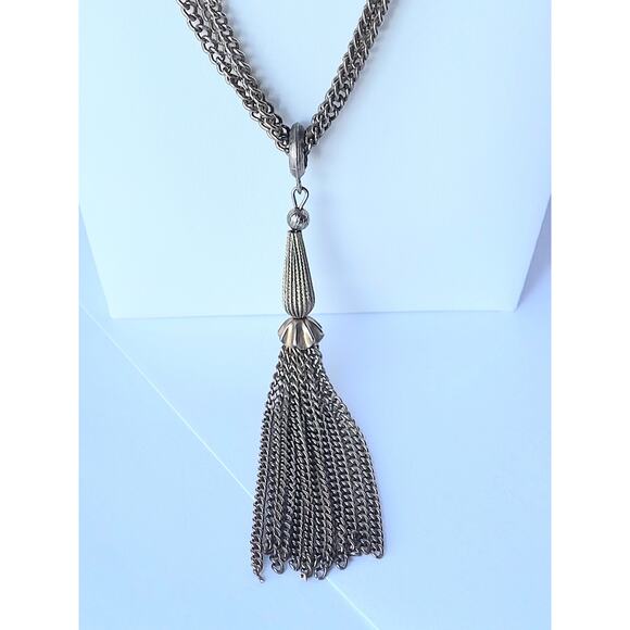 Tassel Necklace Vintage Gold Antiqued Spring Closure - Picture 2 of 5
